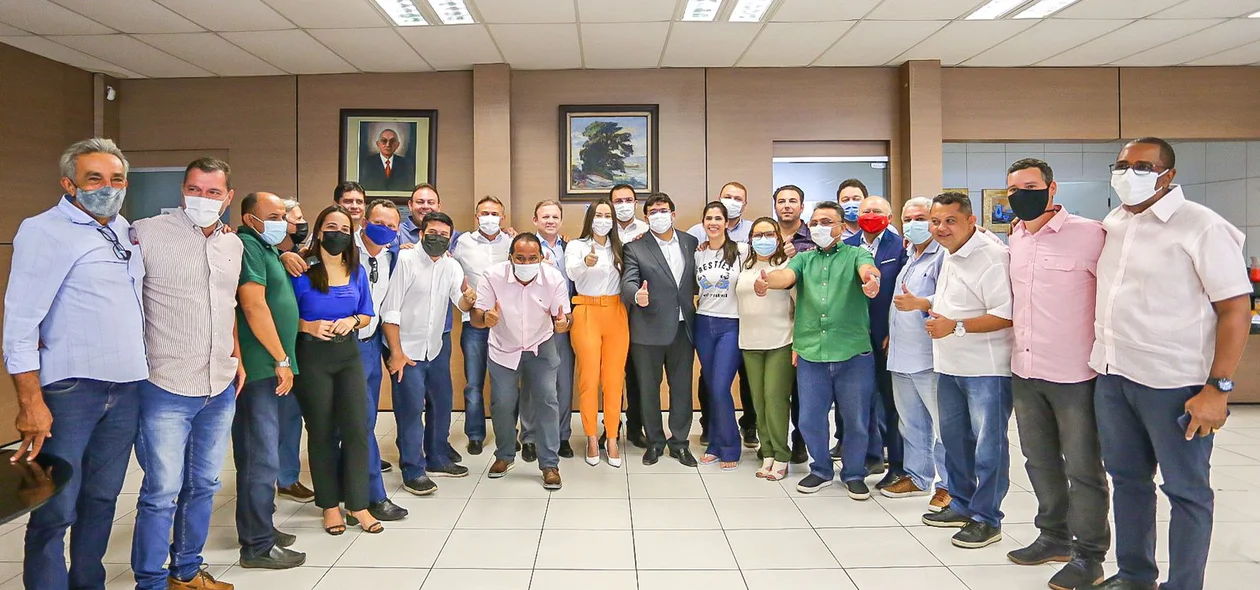 Encontro de Rafael Fonteles com vereadores de Teresina