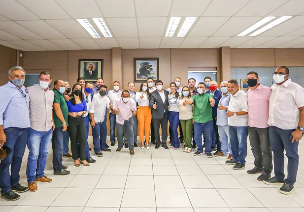 Encontro de Rafael Fonteles com vereadores de Teresina
