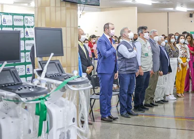Equipamentos são entregues durante visita às obras da nova maternidade de Teresina