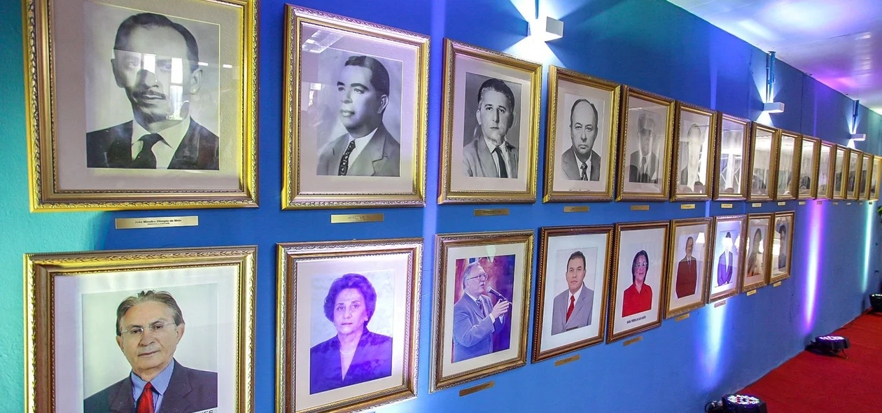 Galeria com as fotos dos ex-secretários estaduais da Educação