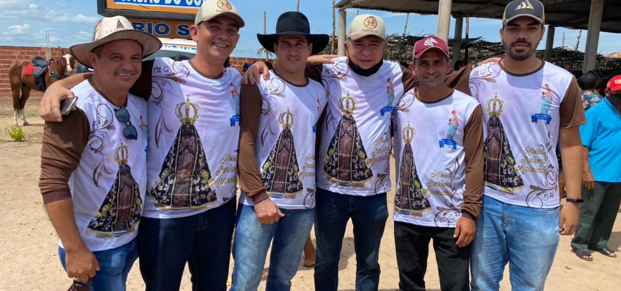 João Mádison participa da festa do Vaqueiro em Piripiri
