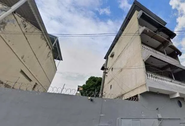 Jovem morre após desabamento de prédio no Rio de Janeiro