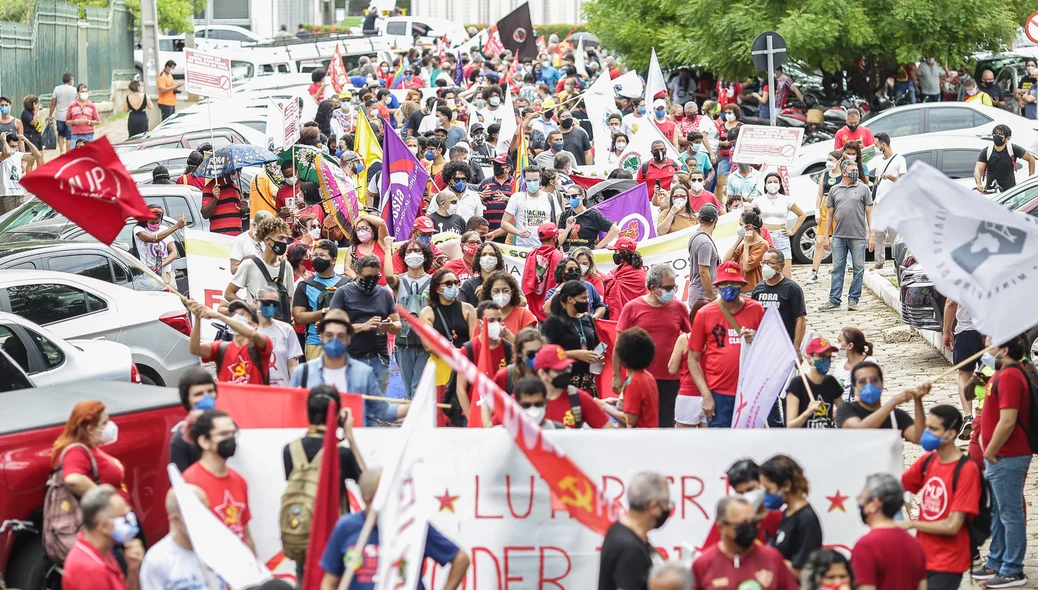Manifestação aconteceu neste sábado