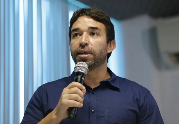 Marden Menezes
