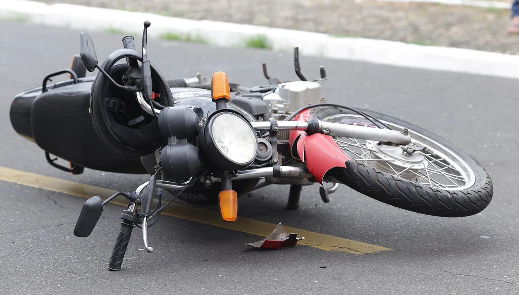 Motociclista ficou gravemente ferido