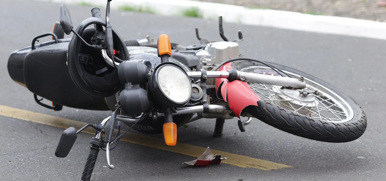 Motociclista ficou gravemente ferido