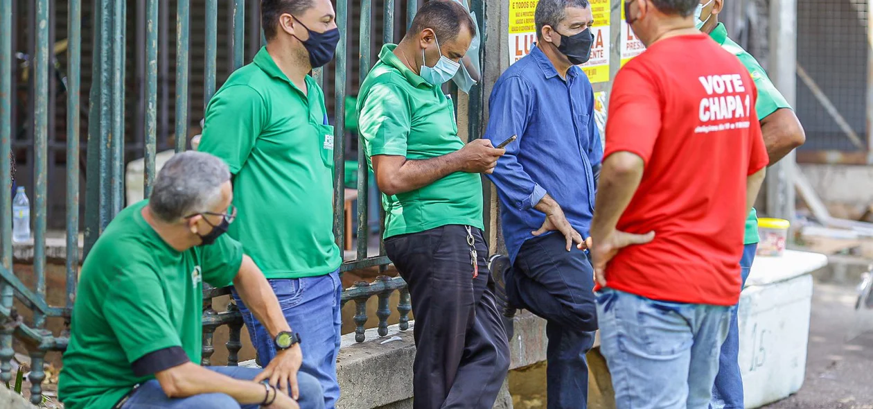 Motoristas e cobradores de Teresina cobram assinatura de convenção coletiva