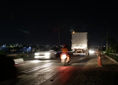 Motoristas tem dificuldade de transitar no local