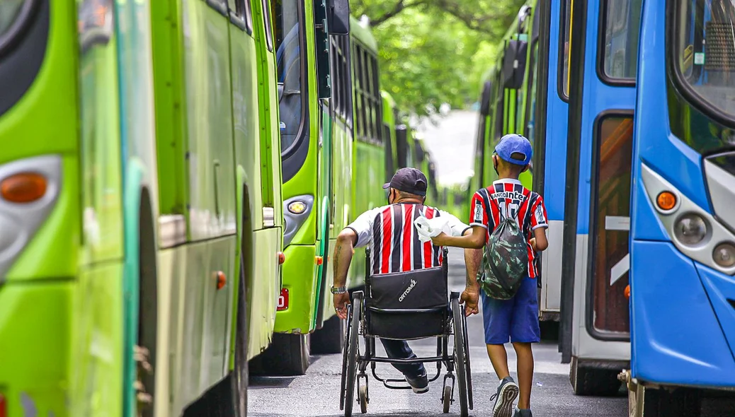 Ônibus de Timon também estão parados