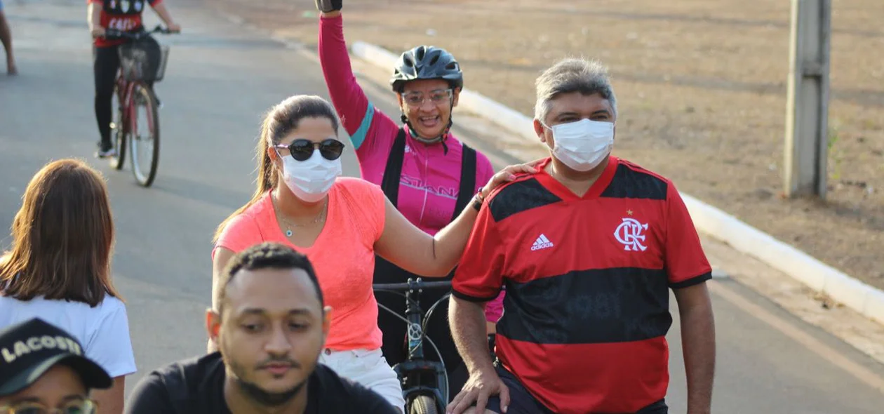 Passeio contou com presença de vários ciclistas