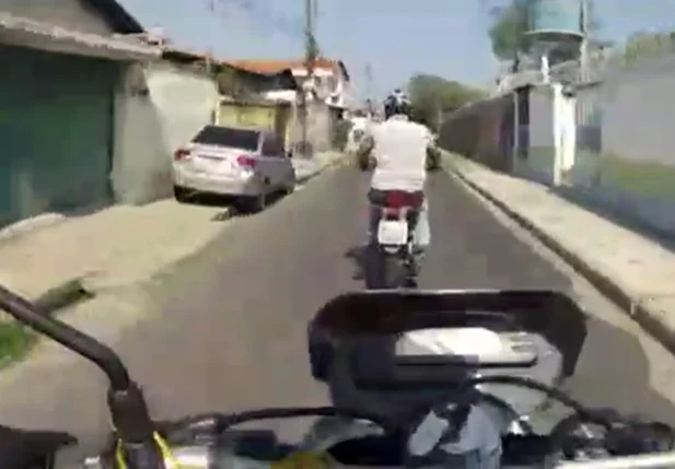 Perseguição o contra suspeito de portar arma de fogo na zona norte de Teresina