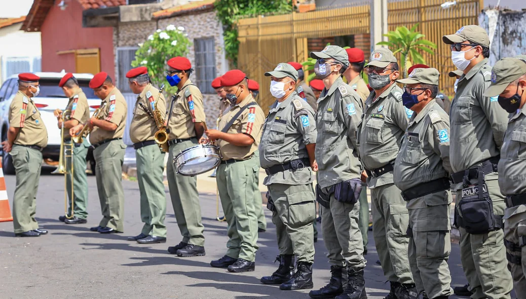 Policiais do 15º BPM
