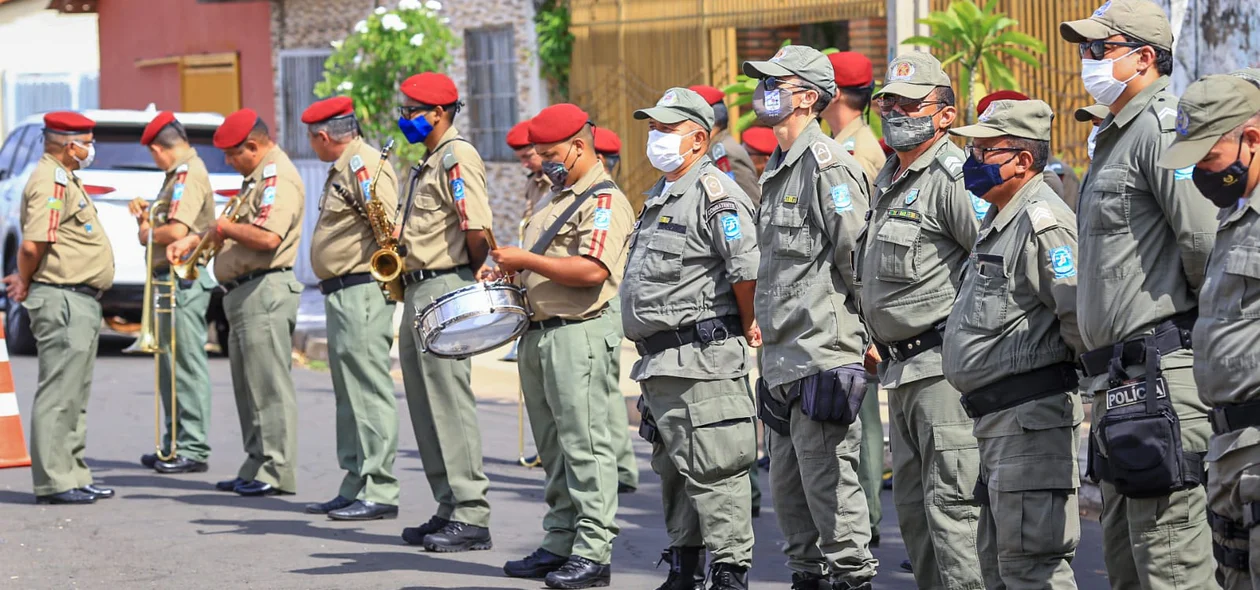 Policiais do 15º BPM
