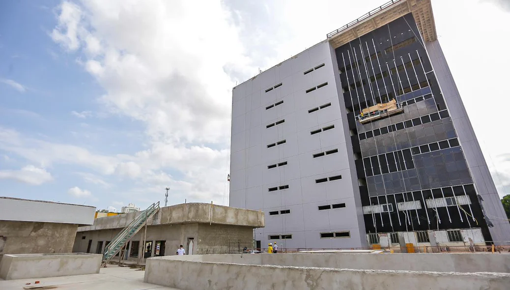 Prédio da nova maternidade na zona leste de Teresina