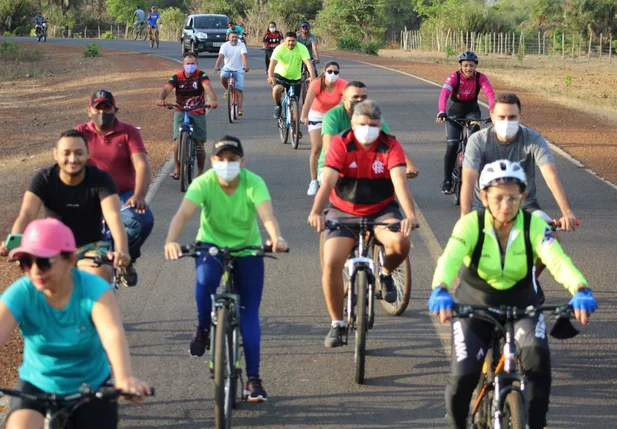 Prefeito da cidade, Zé Henrique, participou do passeio ciclístico