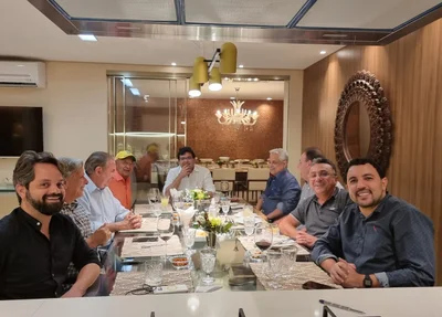 Rafael Fonteles recebe o preeito Dr. pessoa em sua residência em Teresina