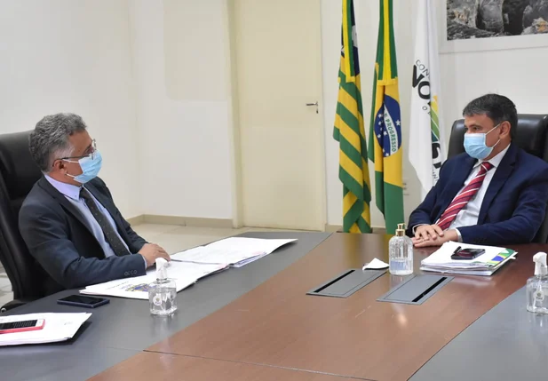 Reitor Evandro Alberto e Wellington Dias