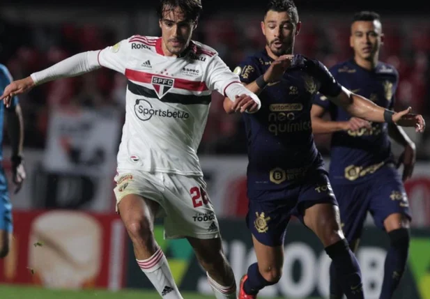 São Paulo vence o Corinthians no Morumbi.