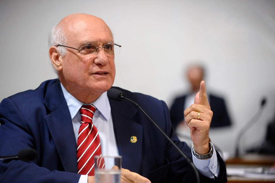Senador Lasier Martins