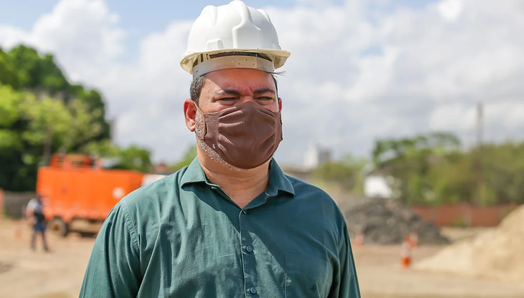 Superintendente James Guerra