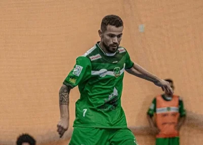 Vassoura em atuação pelo Campo Largo