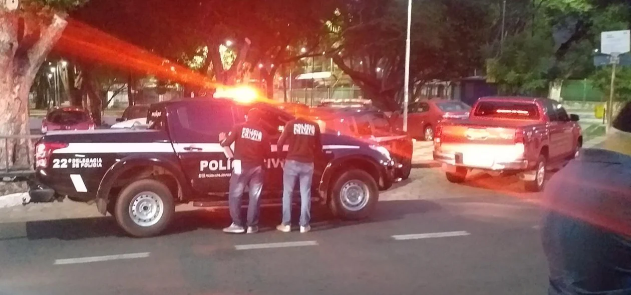 Viatura da Polícia Civil