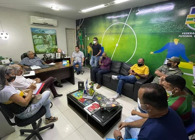 A competição terá cinco equipes
