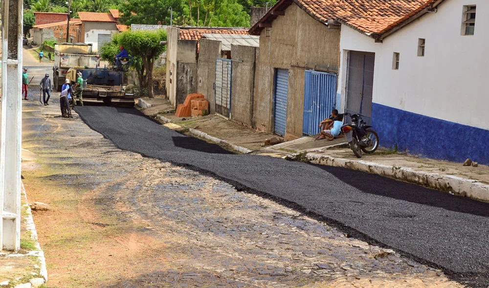A pavimentação vai garantir uma melhor trafegabilidade a pedestres, ciclistas e veículos automotores