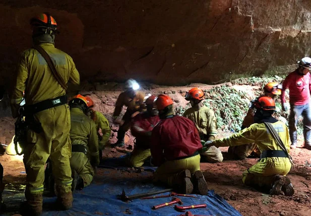 Após desabamento com mortes, prefeitura fecha 19 grutas em Altinópolis