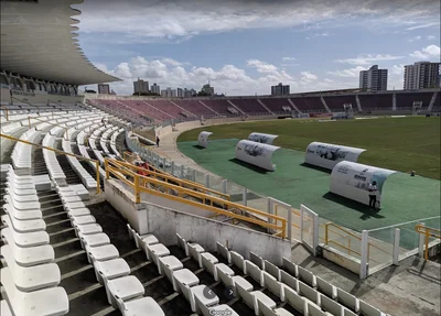 Arena Batistão, casa do Confiança.