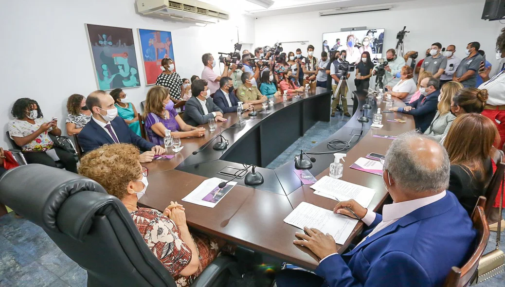Autoridades participaram da abertura da agenda no Palácio de Karnak