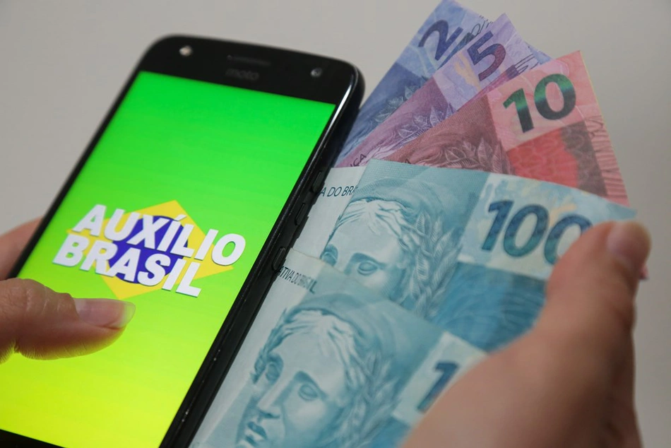Auxílio Brasil