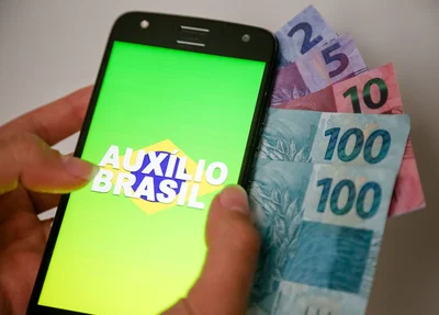Auxílio Brasil