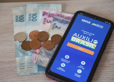 Auxílio Brasil