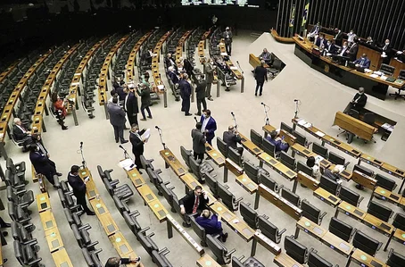 Câmara dos Deputados durante votação da PEC dos Precatórios