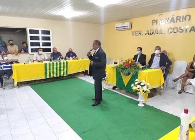 Câmara empossa novo prefeito de Murici dos Portelas