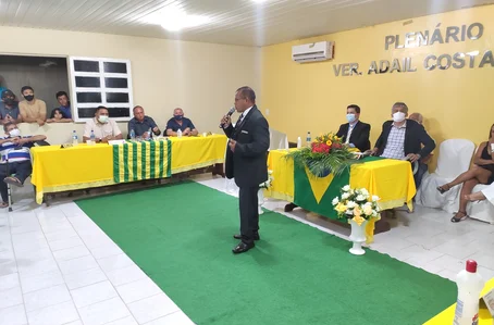 Câmara empossa novo prefeito de Murici dos Portelas
