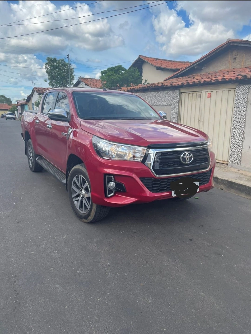 Carro recuperado pela Polícia Civil, através do 13º DP