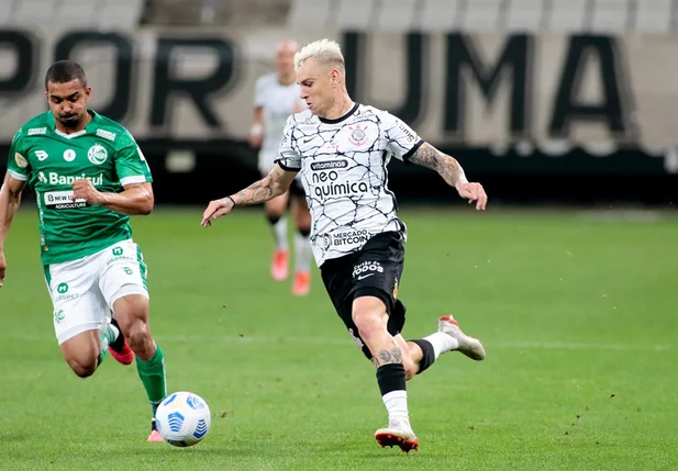 Corinthians vence Cuiabá com gols de Renato Augusto e Roger Guedes