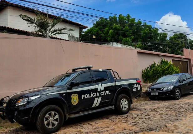 DEPRE estoura laboratório de drogas na zona leste de Teresina