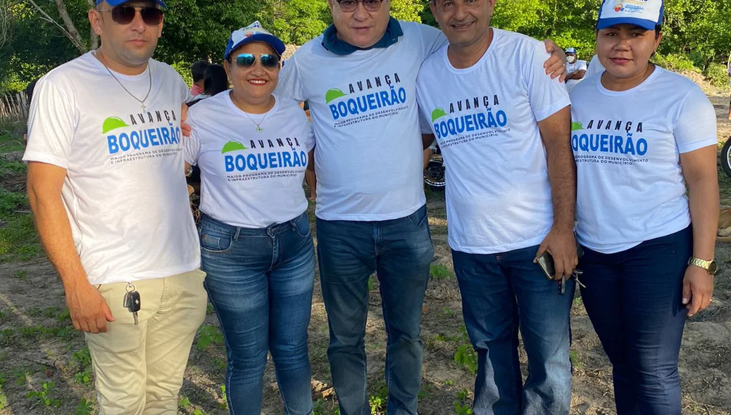 Deputado João Mádison ao lado da prefeita Genir, do ex-prefeito Solteiro e de outros amigos