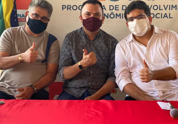 Deputado João Mádison ao lado de Bruno Sindô e Rafael Fonteles