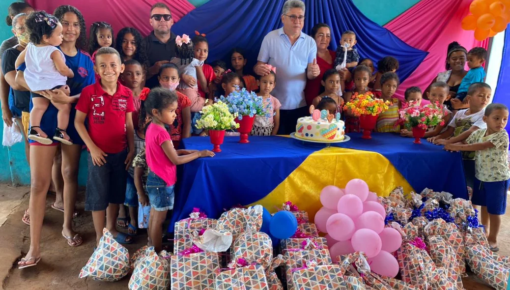 Deputado João Mádison particpou de festa das crianças em União