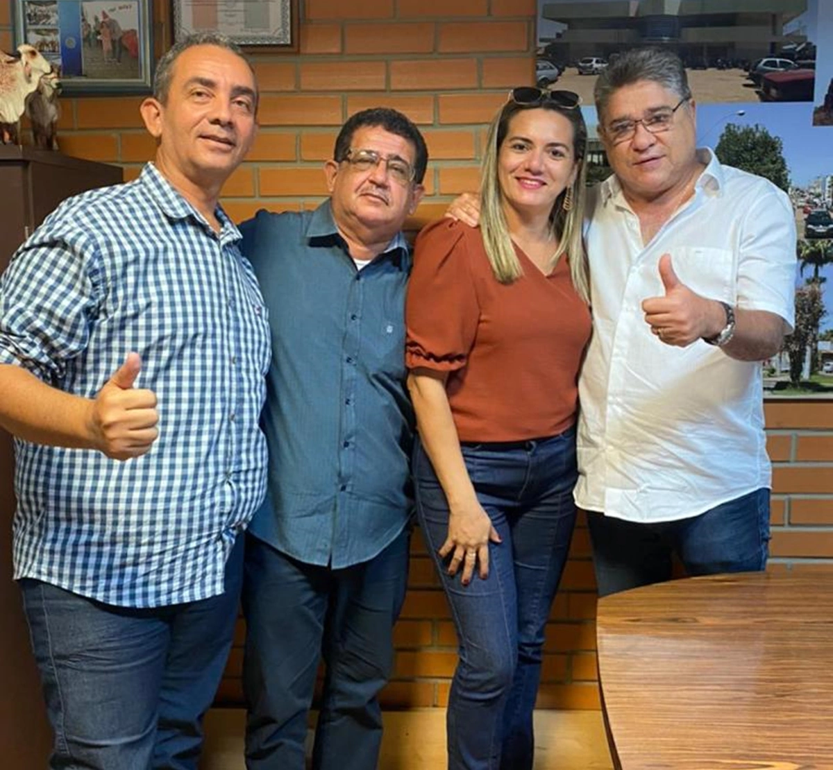 Deputado João Mãdison recebe lideranças de Bom Princípio na Alepi