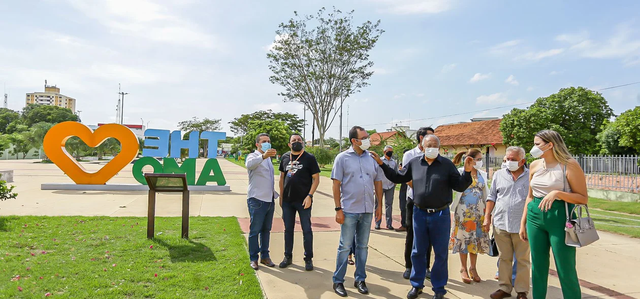 Dr. Pessoa vai entregar decoração natalina em dezembro