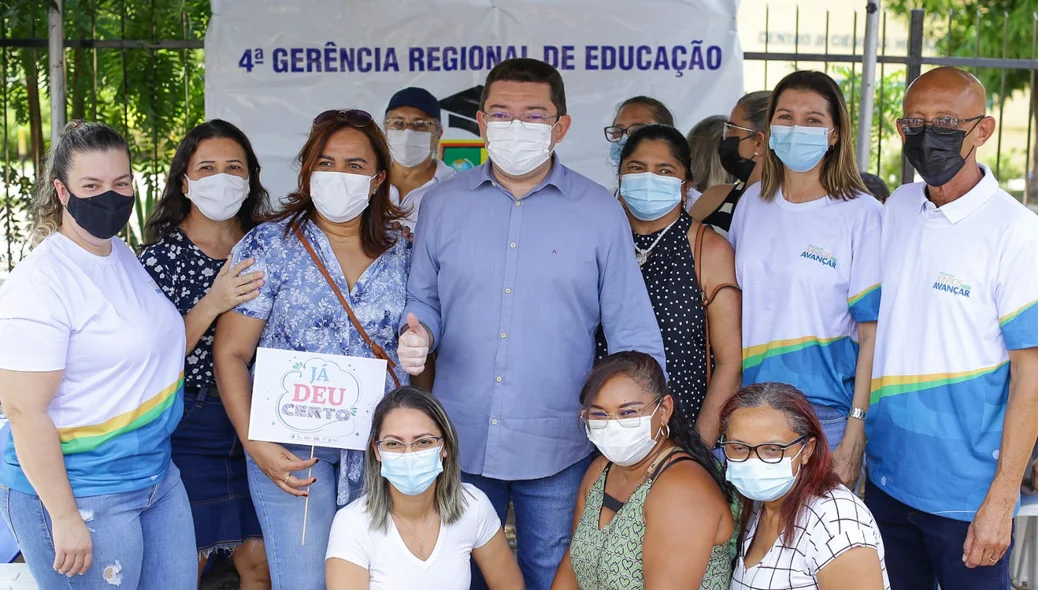 Ellen Gera e equipe da Seduc