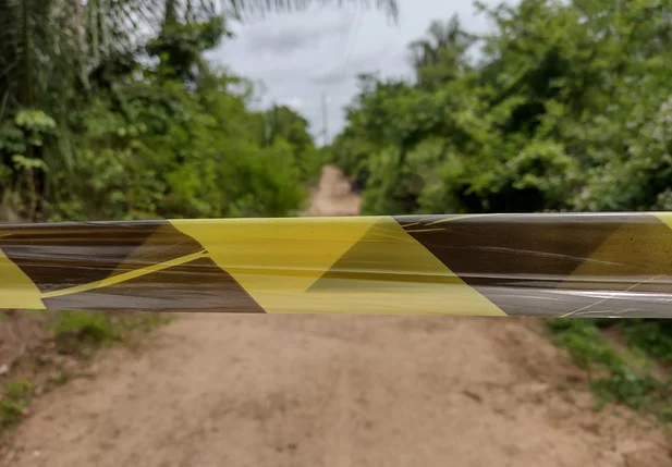 Estrada vicinal onde o corpo da vítima foi encontrado