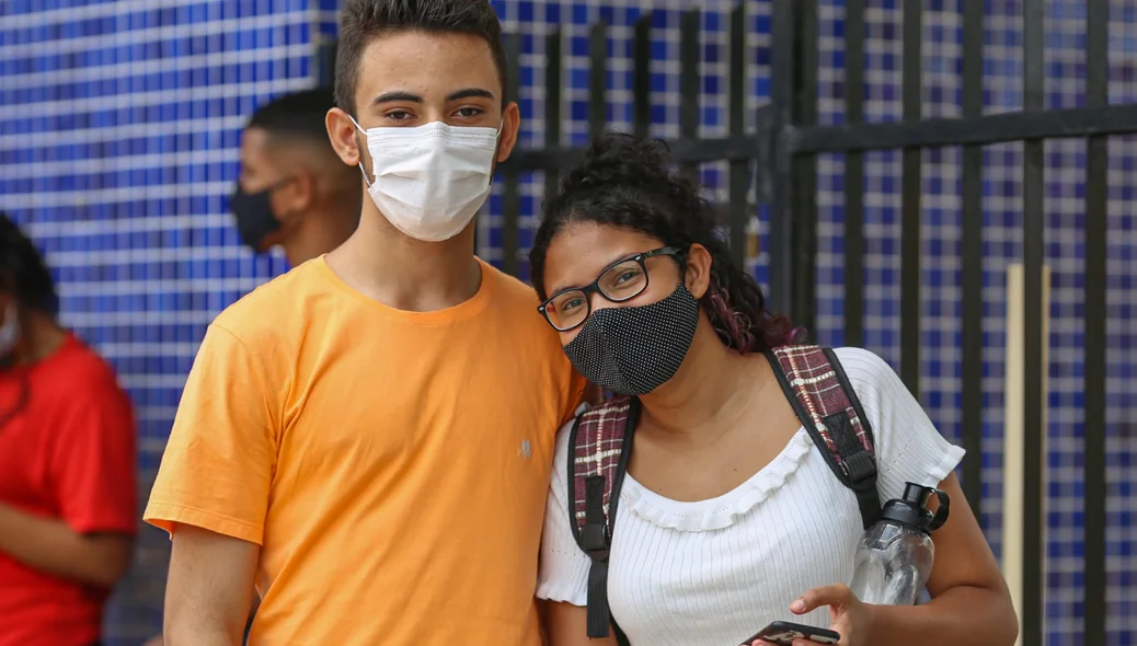 Estudantes ansiosos para a segunda etapa do Enem 2021