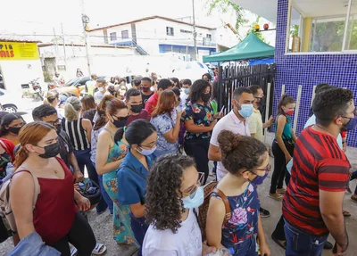Estudantes no primeiro dia do ENEM 2021