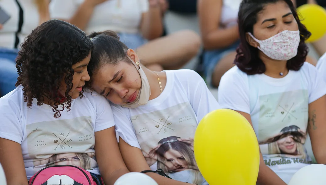 Fãs emocionadas
